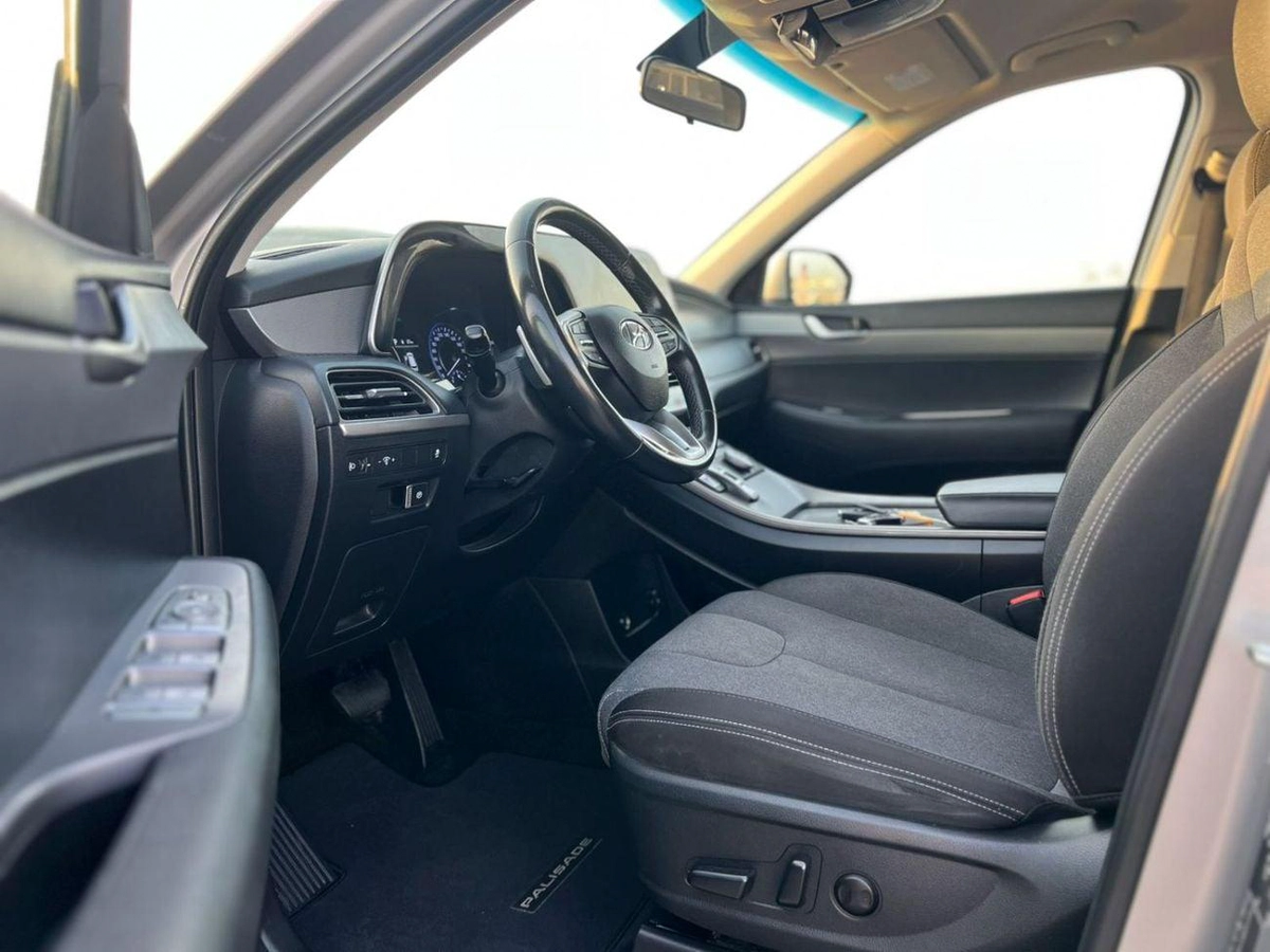 Hyundai Palisade 2022 Hyundai Paliside Gcc specs - 3.5L V6 -AWD 4x4 - Rear Camera & Sensor  - 7 Seater-10-0