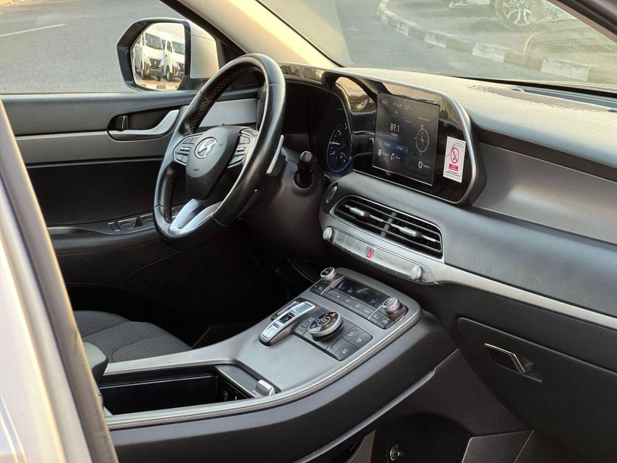 Hyundai Palisade 2022 Hyundai Paliside Gcc specs - 3.5L V6 -AWD 4x4 - Rear Camera & Sensor  - 7 Seater-12-0
