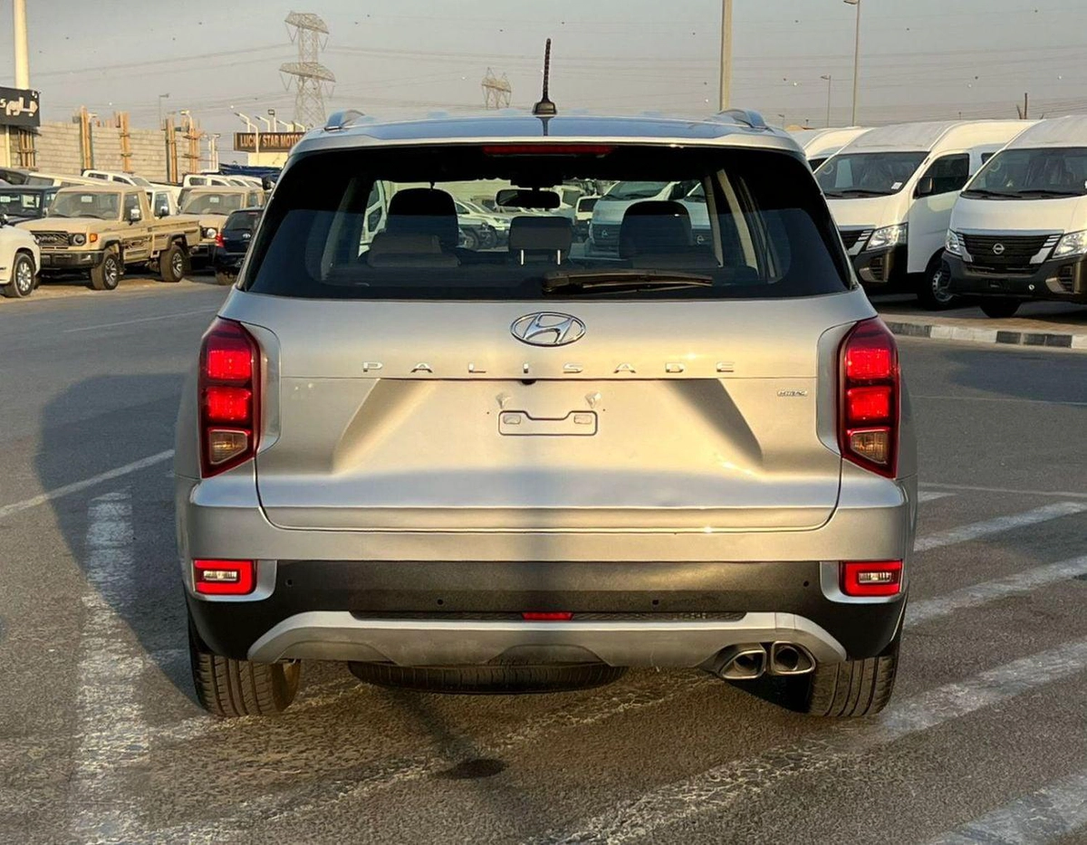 Hyundai Palisade 2022 Hyundai Paliside Gcc specs - 3.5L V6 -AWD 4x4 - Rear Camera & Sensor  - 7 Seater-7-0