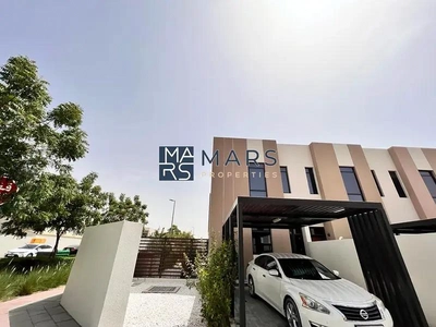 Spacious, Luxury 2 Bedroom Corner Townhouse with Close Kitchen Available For Rent in Nasma Residence-0