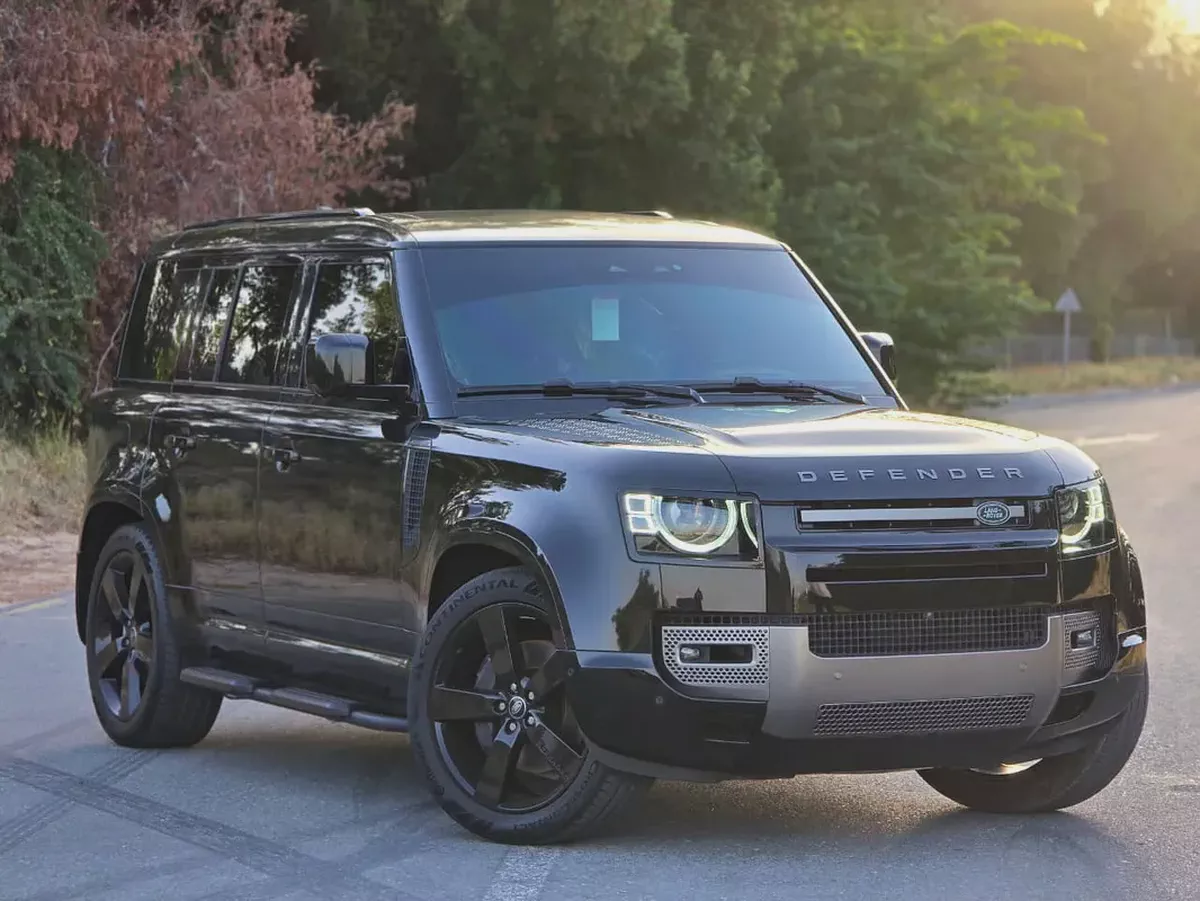 Defender 110 X-Dynamic HSE 2025 | GCC Specs | Brand New | Perfect condition | Under warranty 2 years