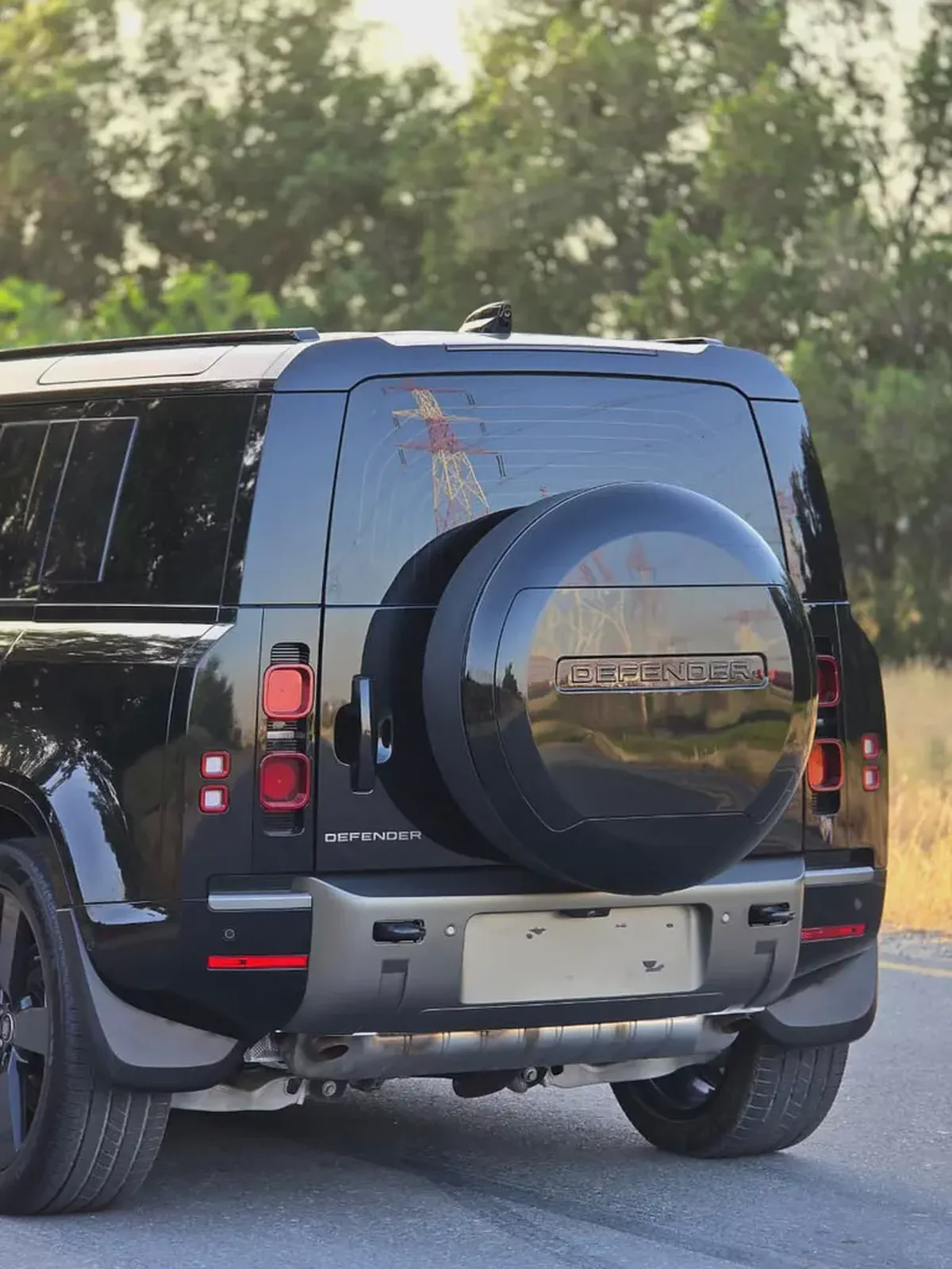Defender 110 X-Dynamic HSE 2025 | GCC Specs | Brand New | Perfect condition | Under warranty 2 years-4-4