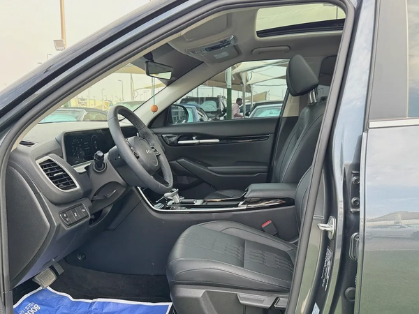 2025 Kia Seltos SX - GCC Specs - Brand New!- Warranty//Service Contract