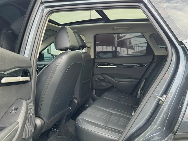 2025 Kia Seltos SX - GCC Specs - Brand New!- Warranty//Service Contract