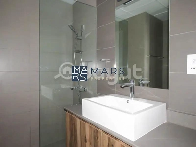 Brand New Unit | Big Layout | Modern-9