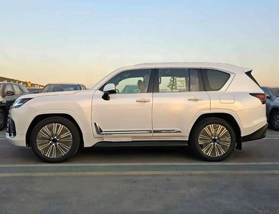 Lexus LX500D TURBO SPORTS /3.3L V6 DIESEL /POWER SEATS & 360*CAM / SUNROOF / FULL OPTION-13