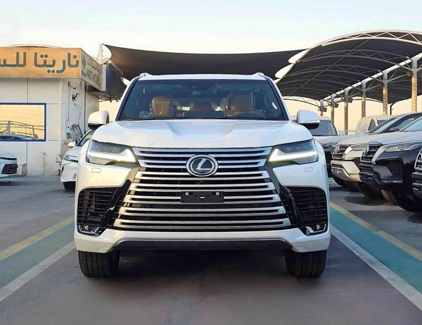 Lexus LX500D TURBO SPORTS /3.3L V6 DIESEL /POWER SEATS & 360*CAM / SUNROOF / FULL OPTION