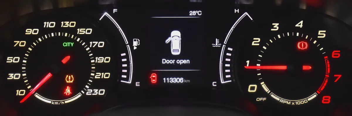 EXCELLENT DEAL for our Dodge Neon ( 2017 Model ) in Black Color GCC Specs-12-12