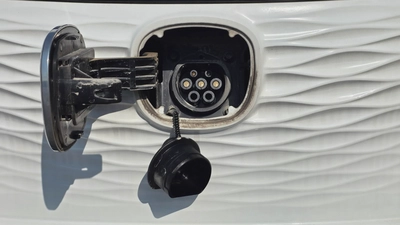 Changan E-Star BenBen (White)-17