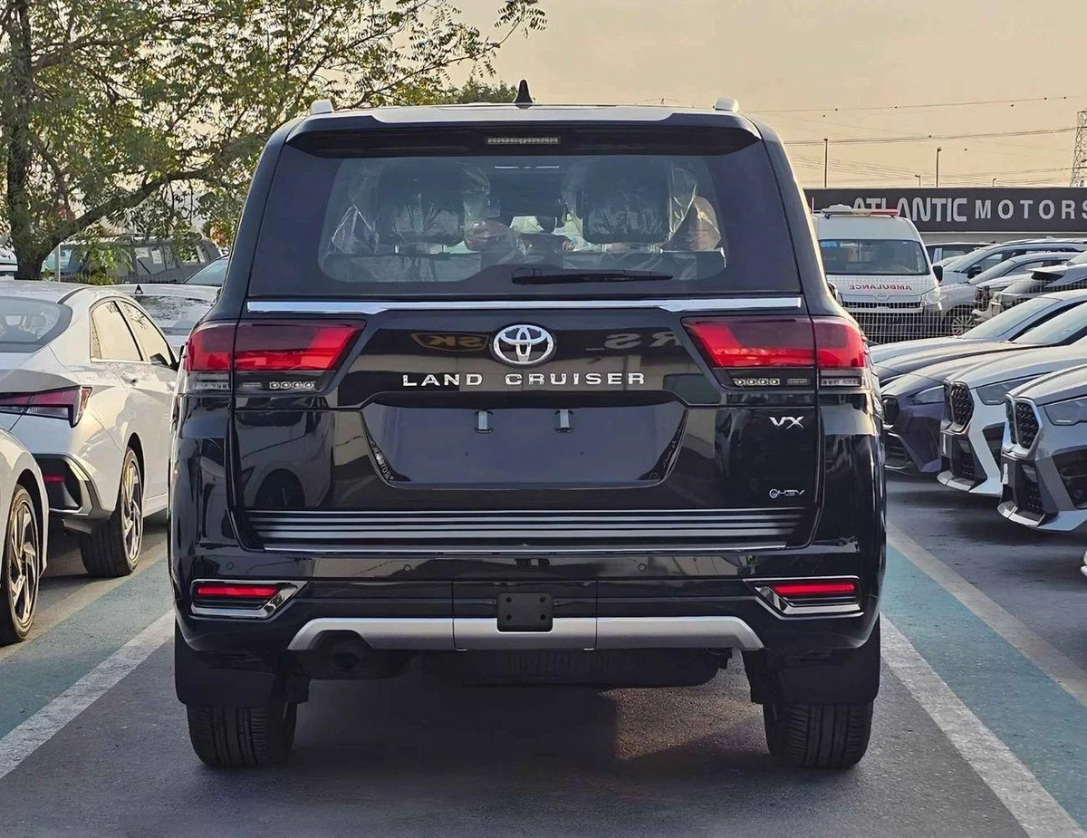 Toyota Land Cruiser VX HYBRID / 3.5L V6 PETROL /RADAR/BIG DVD/JBL SPKRS/COOL BOX-5-5