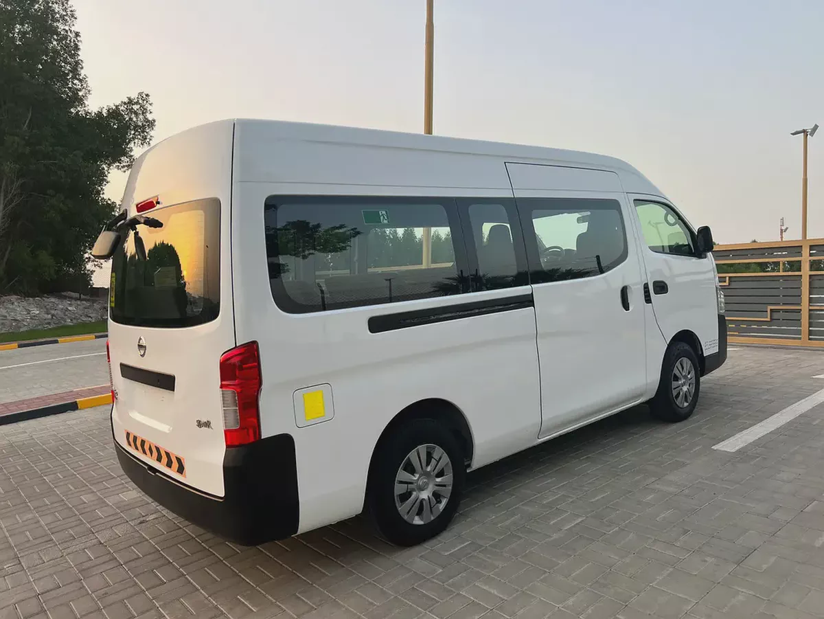 Nissan Urvan NV350 2021 GCC Specs - Reliable Commercial Van-2-2