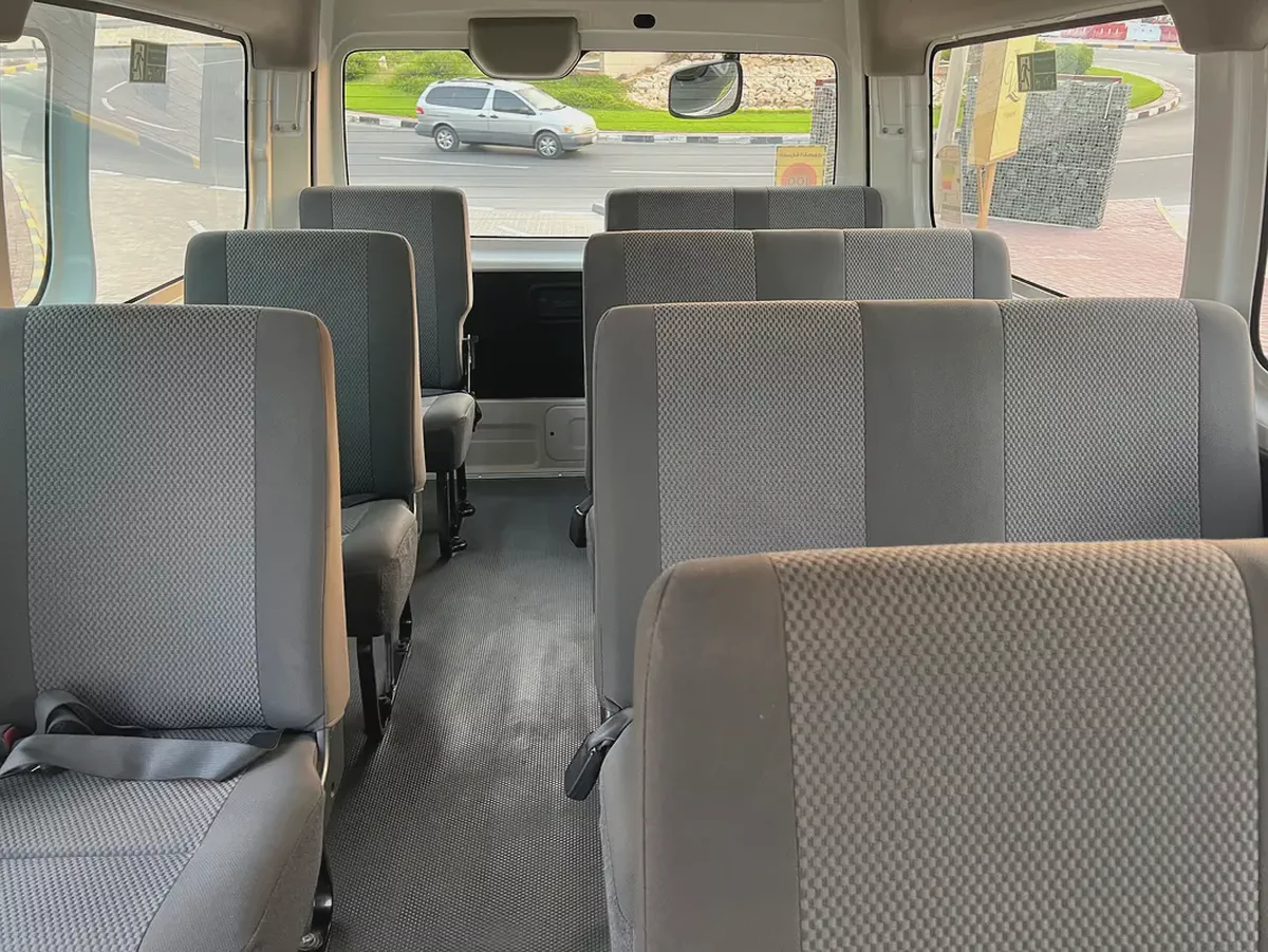 Nissan Urvan NV350 2021 GCC Specs - Reliable Commercial Van-5-5