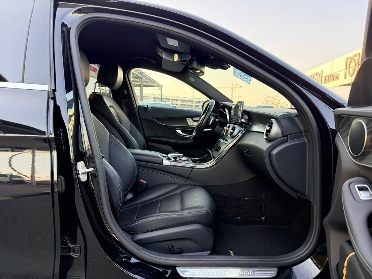 Mercedes Benz C200-10-0