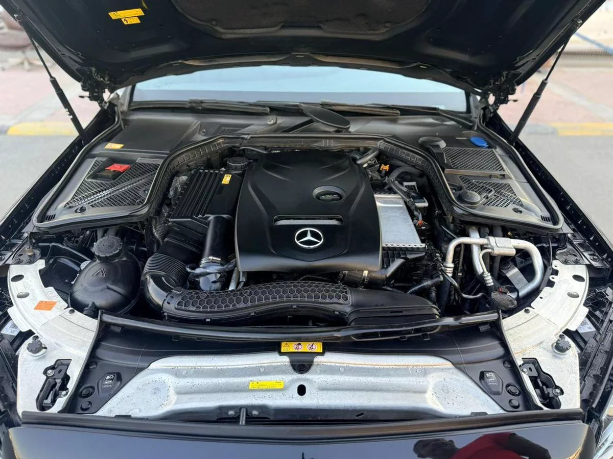 Mercedes Benz C200-17-0