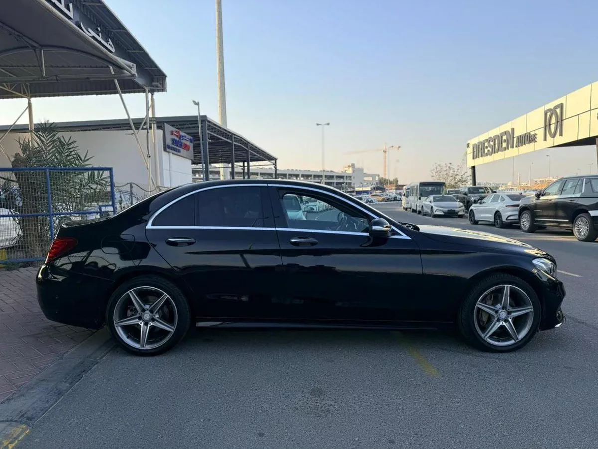 Mercedes Benz C200-3-0