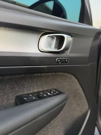 Volvo XC40 T4 Momentum 2022 American Specs-13