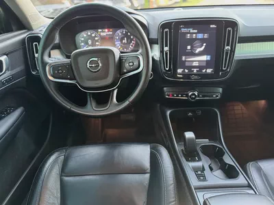 Volvo XC40 T4 Momentum 2022 American Specs-7