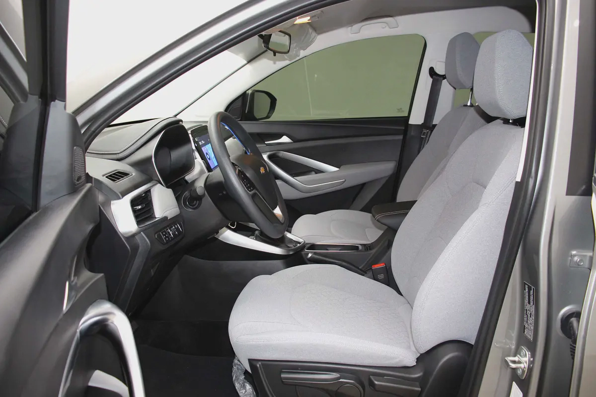Chevrolet Captiva LS 2026 GCC Specs-7-7
