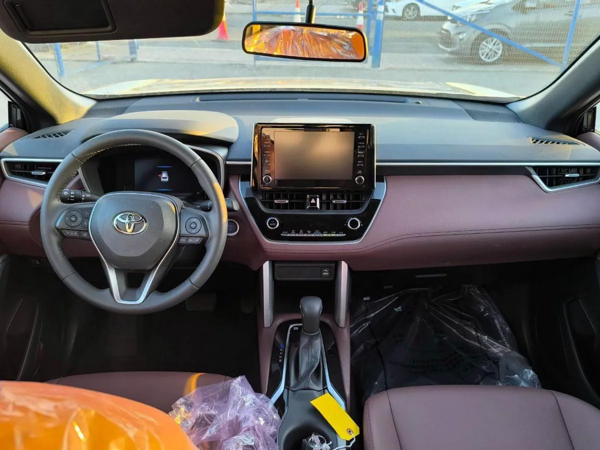 Toyota Corolla Cross LTD HEV CROLLA CROSS 1.8L HYBRID 2024-6-0