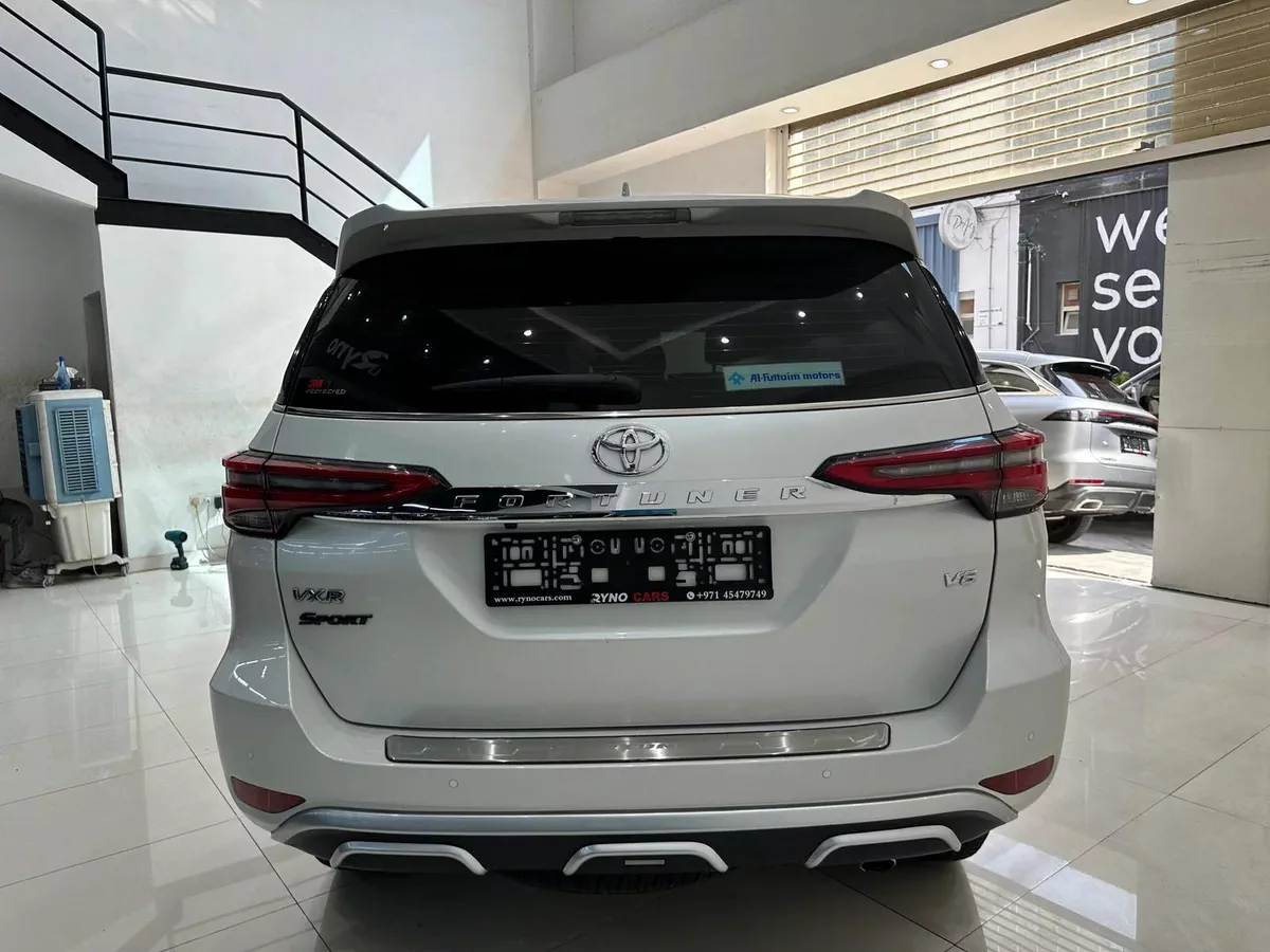 2023 Toyota Fortuner VXR 4.0L V6 // EMI Starting from 2,500 AED-3-3