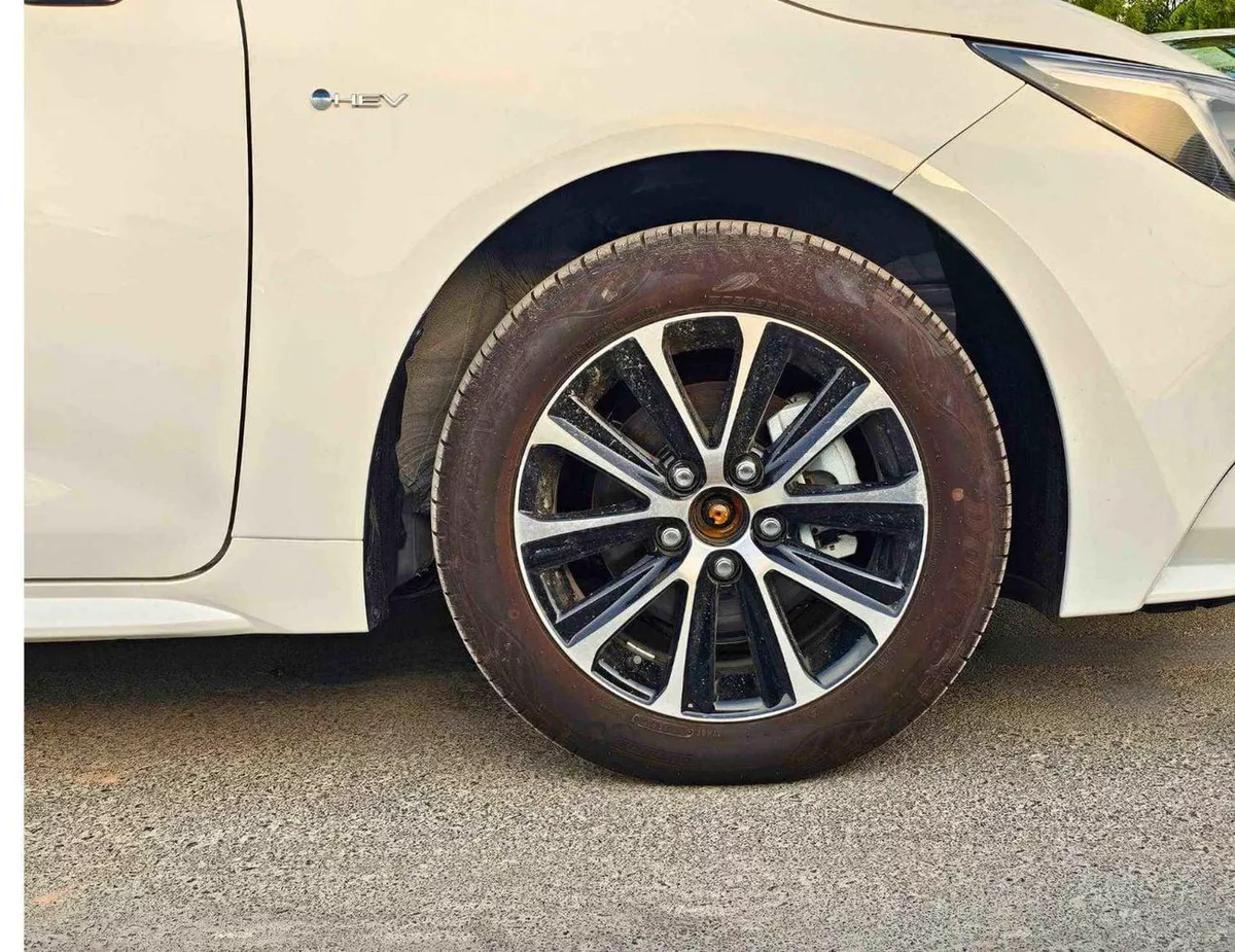 Toyota Levin STD (NON GCC) LUXURY HYBRID / 1.8L PETROL A/T / SUNROOF / REAR CAMERA (CODE # LL18HEV)-5-0