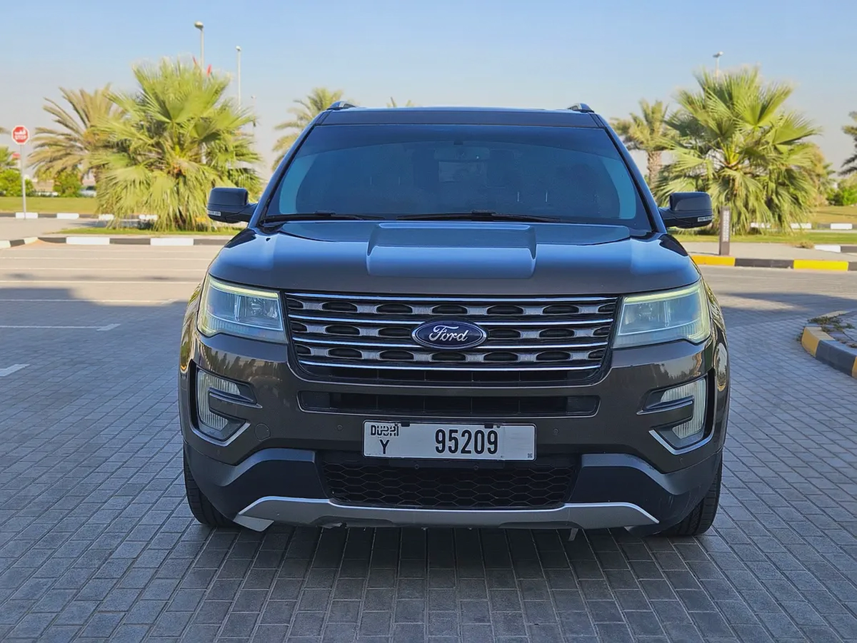 Ford Explorer XLT Limited 2016 GCC Premium Condition Single Hand Driven Car Full Option TOP