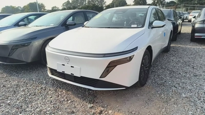 Nissan N6 180 Max 2026 Chinese Specs - Brand New EV Sedan-3