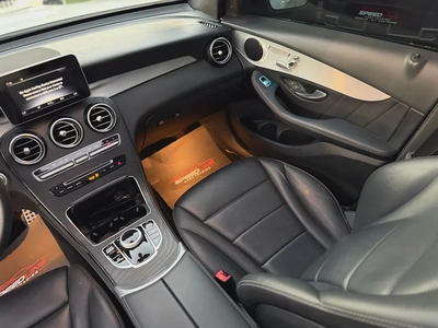 2019 Mercedes-Benz GLC 300 4MATIC | Pristine Condition | US Specs-10
