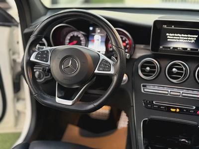 2019 Mercedes-Benz GLC 300 4MATIC | Pristine Condition | US Specs-7