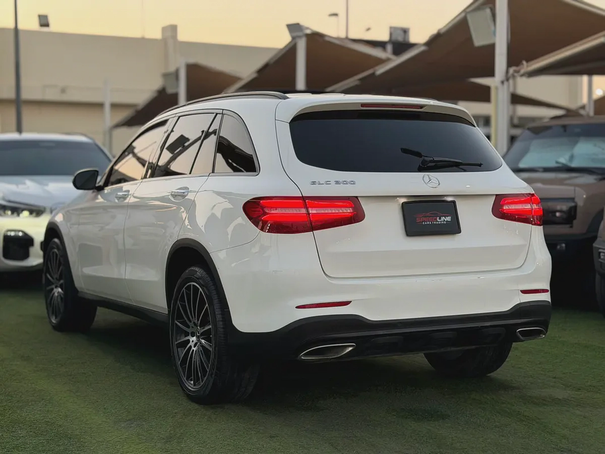 2019 Mercedes-Benz GLC 300 4MATIC | Pristine Condition | US Specs-4-4