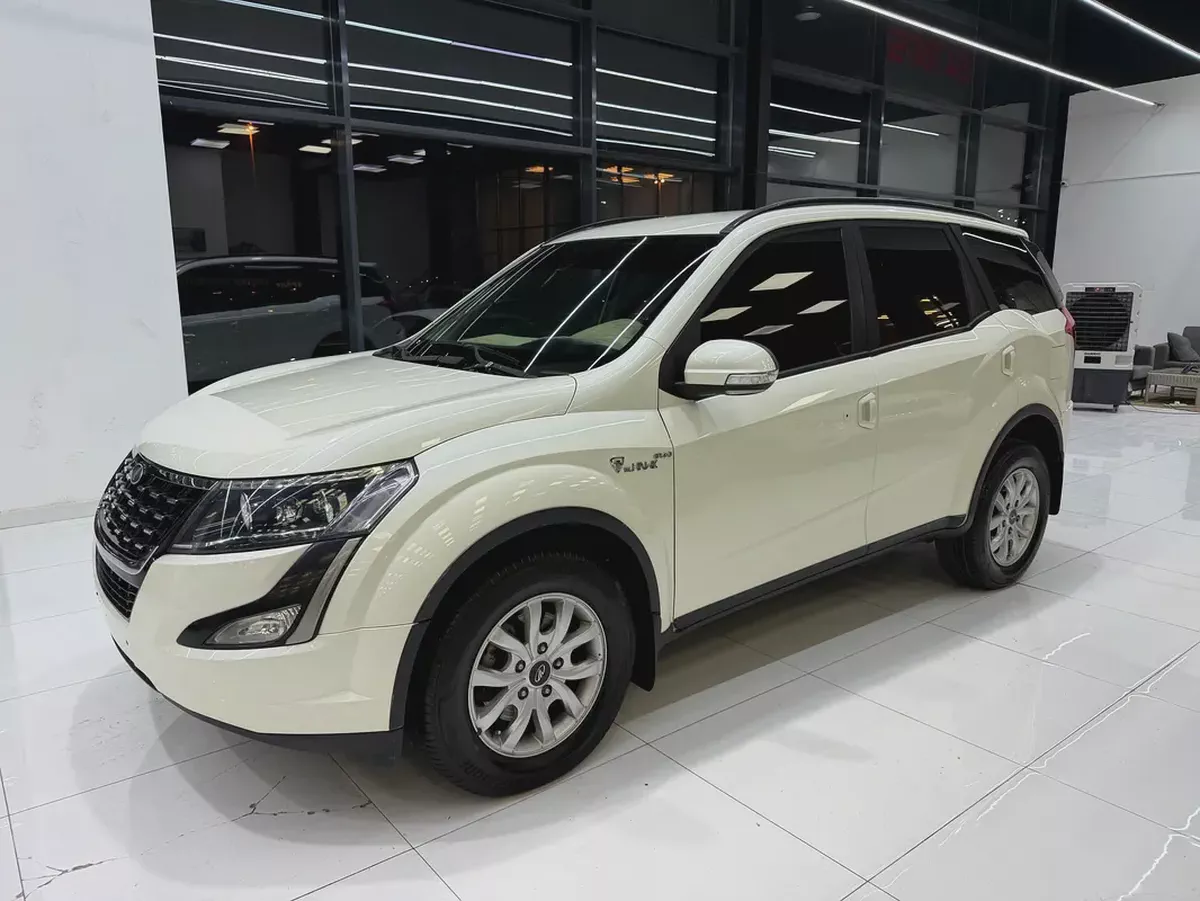 Mahindra XUV 500 W6 2022 GCC Specs - Excellent Condition-1-1