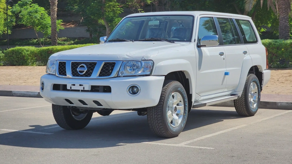 2024 Nissan Patrol GRX (White)-2-2