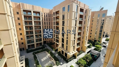 Cozy 1BHK with Balcony & Stunning Community View-0