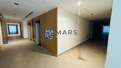 Cozy 1BHK with Balcony & Stunning Community View-1