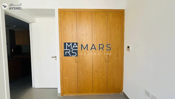 Cozy 1BHK with Balcony & Stunning Community View