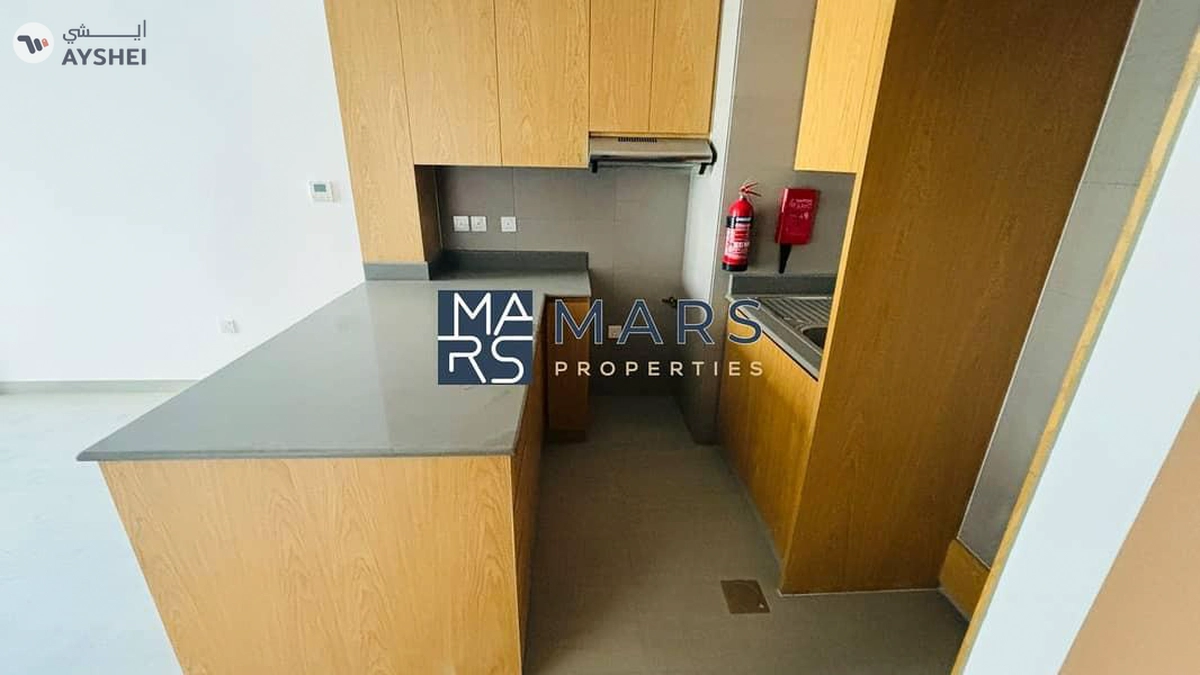 Cozy 1BHK with Balcony & Stunning Community View-4-4