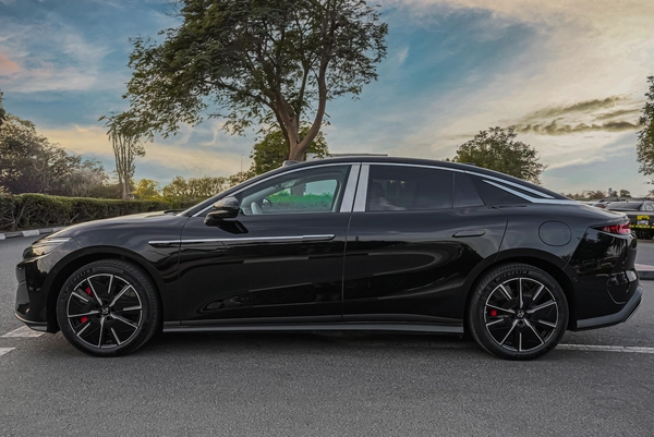 2025 BYD HAN L Smart Driving Edition 701Km Black 0Km