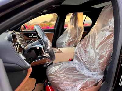 Mercedes-Benz E-Class E 300-18
