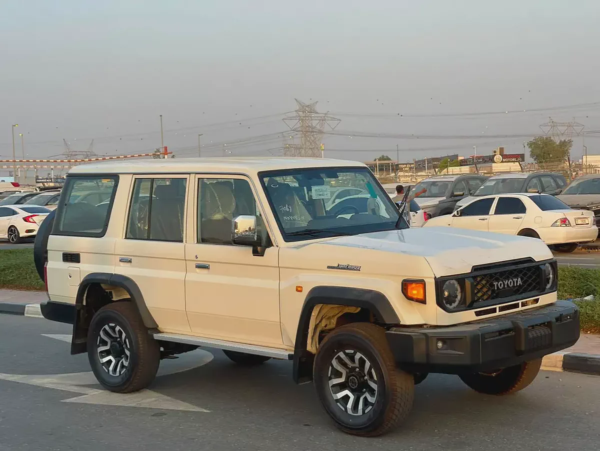2026 Toyota Land Cruiser 70 Series LC 76 LX 4.0L A/T GCC Specs SAUDI