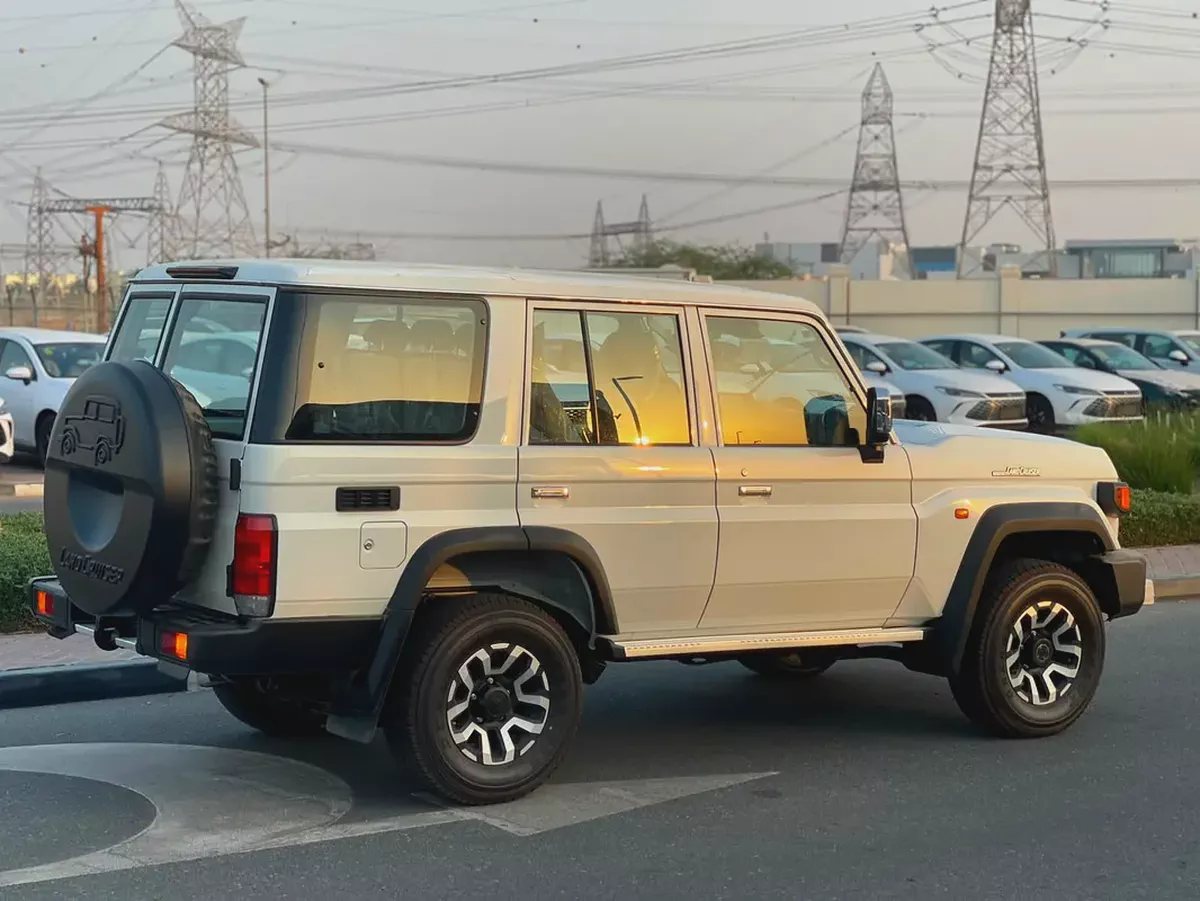 2026 Toyota Land Cruiser 70 Series LC 76 LX 4.0L A/T GCC Specs SAUDI-4-4