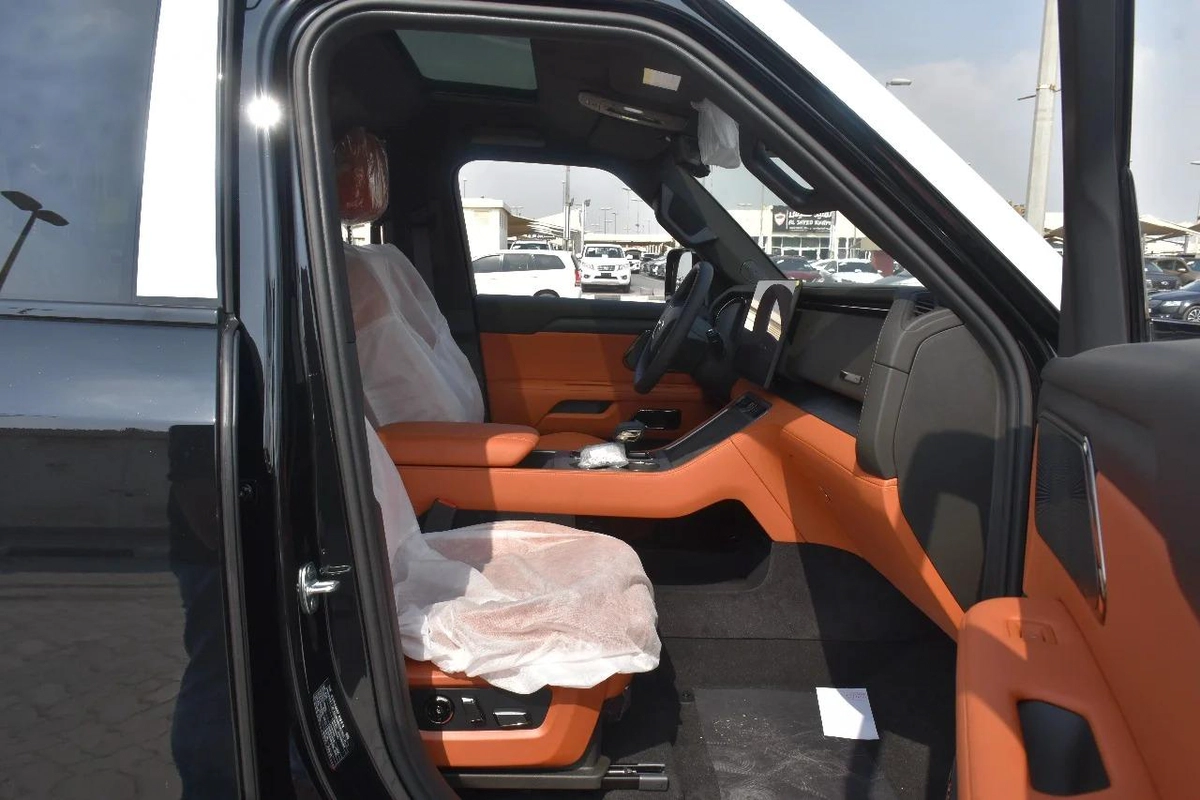 ROX 01 SEVEN SEATS 2025 | BLACK-13-13