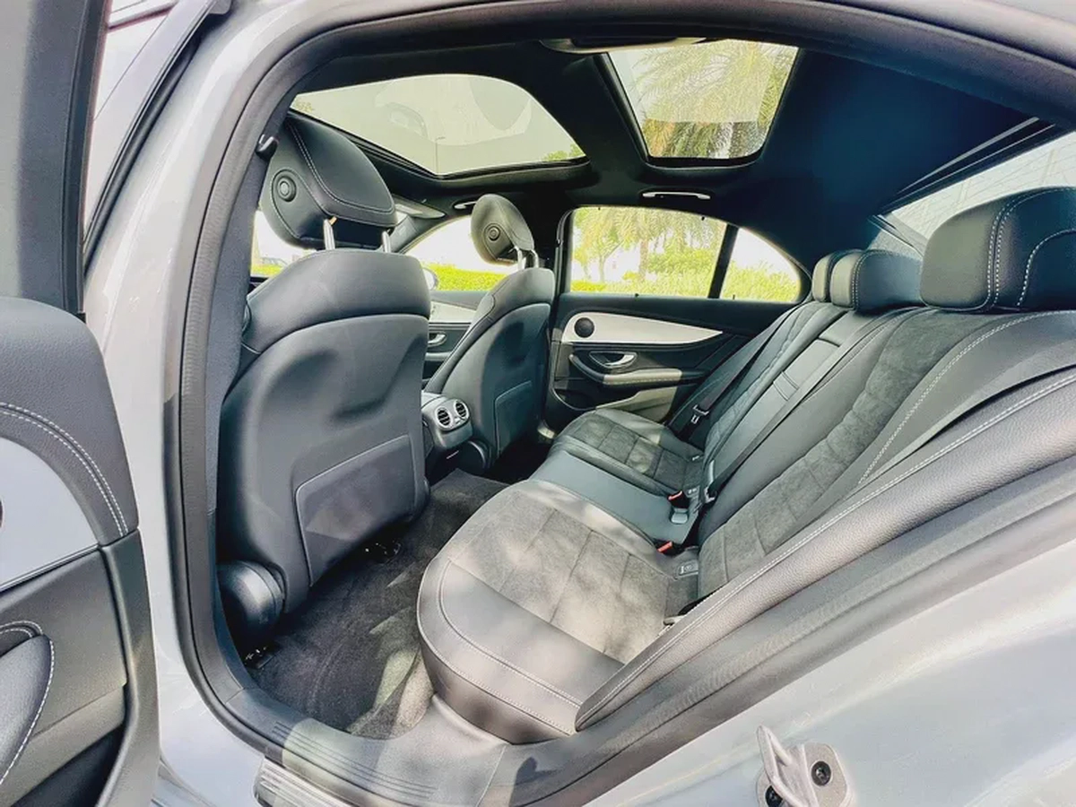 MERCEDES BENZ E200 AMG | GCC SPECS | YEAR: 2023 | 5-YEAR GARGASH WARRANTY + 5-YEAR SERVICE CONTRACT-5-5