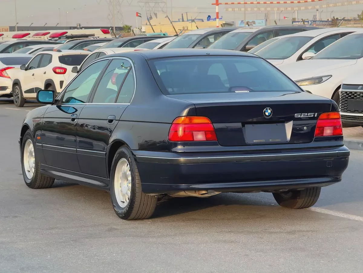 BMW525I 2000 - Japan Import - Clean Title-4-4