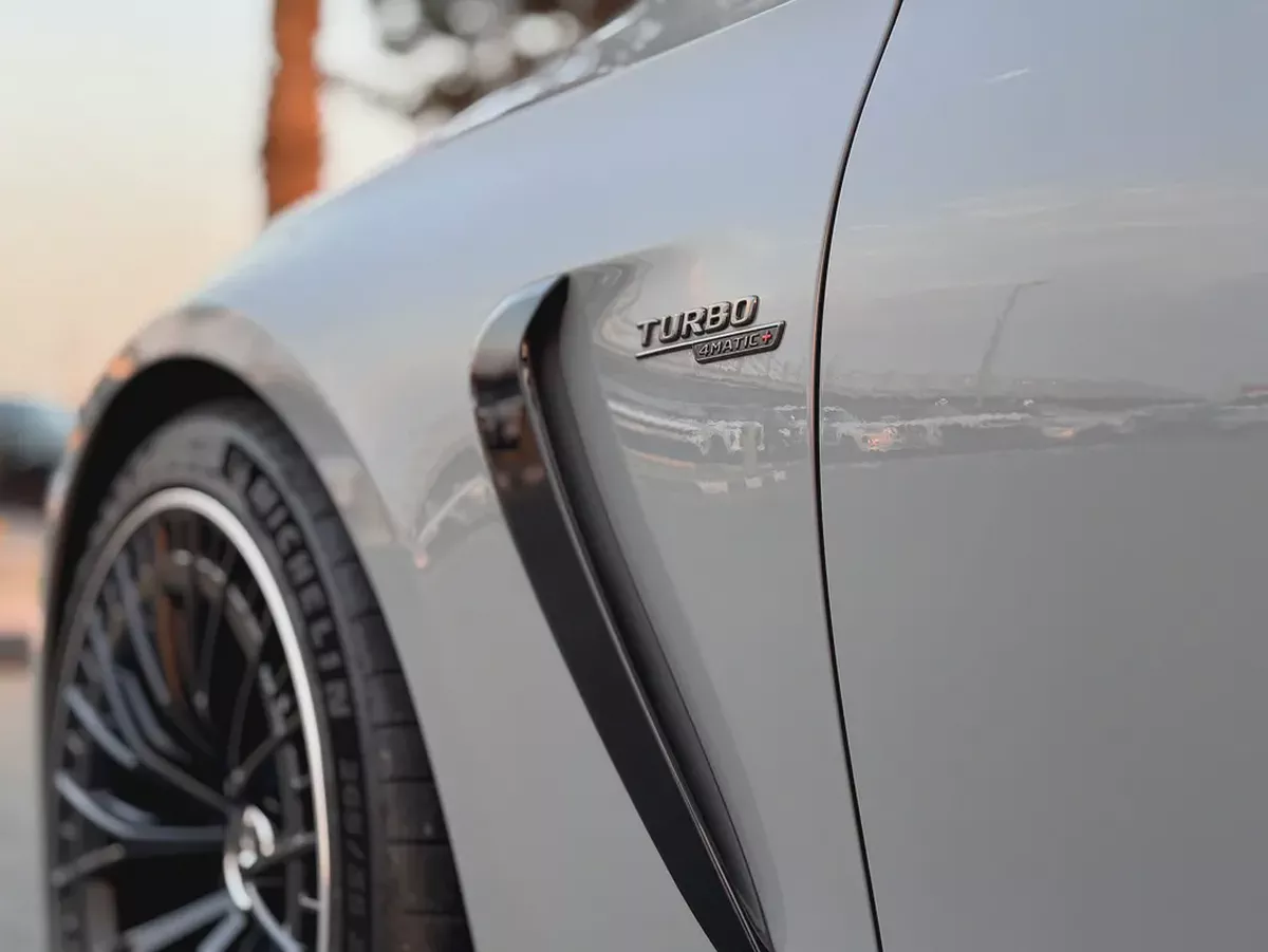CLE 53 AMG / 11,700 Km / 5 YEARS WARRANTY / SPECIAL ORDER/ FULL OPTION-9-9