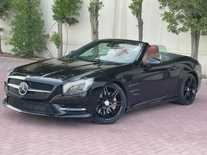 MERCEDES BENZ SL500-2016-( HARD TOP CONVERTIBLE )-135000KM-GCC SPECS-EXCELLENT CONDITION