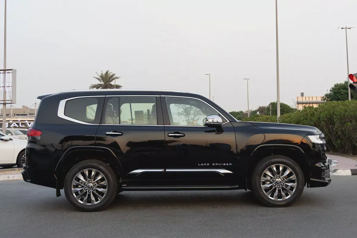 Toyota Land Cruiser LC300 VXR Aero S 2026 | GCC Specs | 4WD | V6 3.5L Twin Turbo | Petrol-6-6