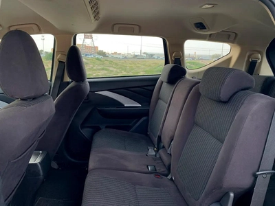 Mitsubishi Xpander Medium line-4