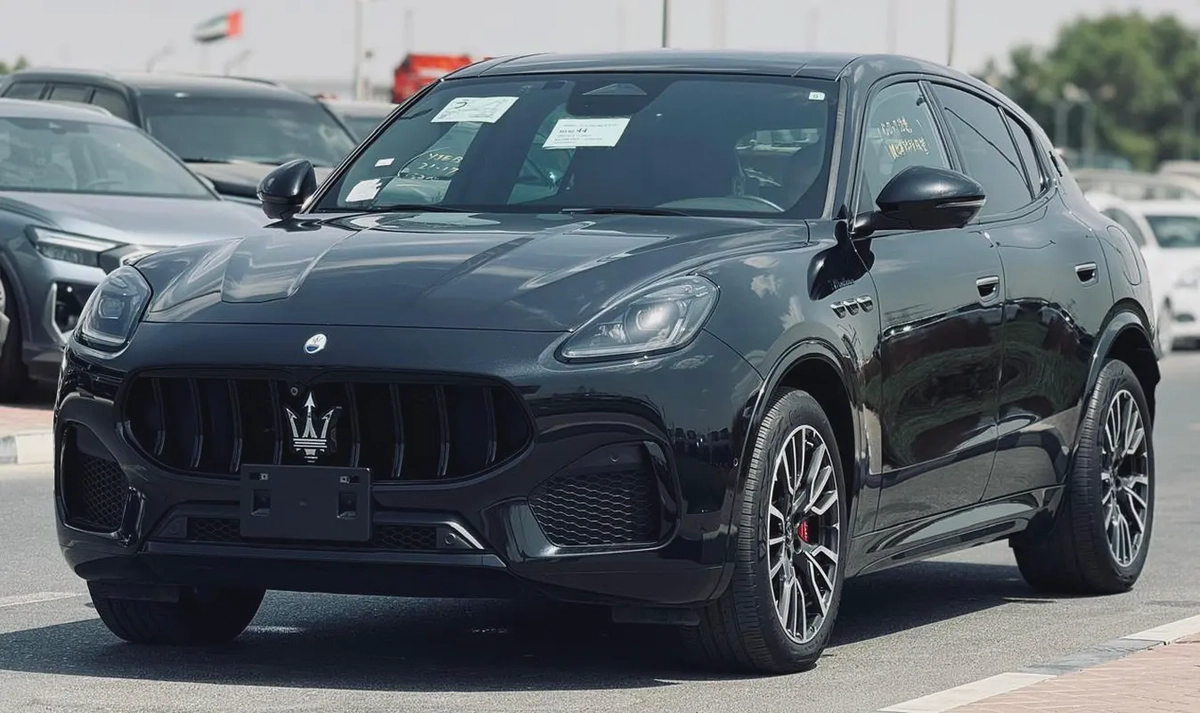 MASERATI GRECALE | MODENA | 2023 | 2.0L | 8565Km | JAPAN SPECs | CLEAN TILTLE | FRESH IMPORT-2-2