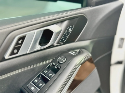 2023 BMW X5 Xdrive45E-7
