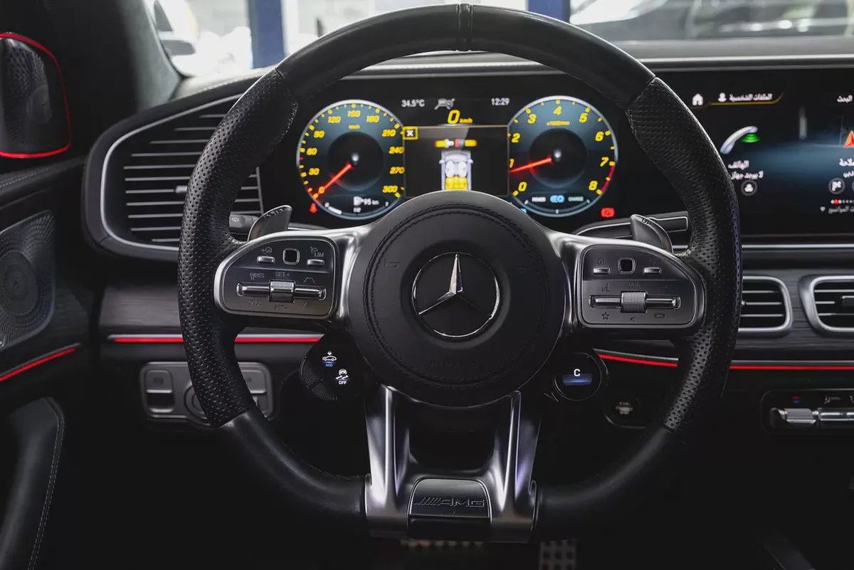 2021 - Mercedes-Benz GLE 63s AMG - V8 for 299,000.00 AED-16-16